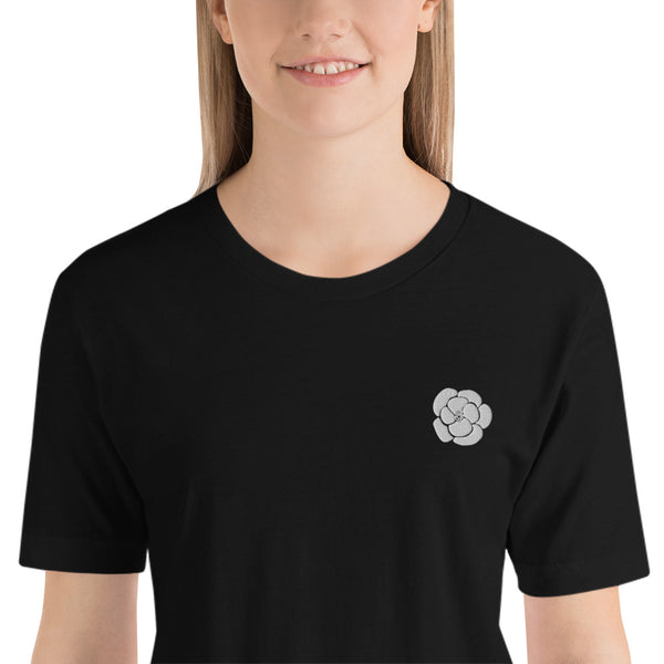 Camellia Embroidery T-shirt